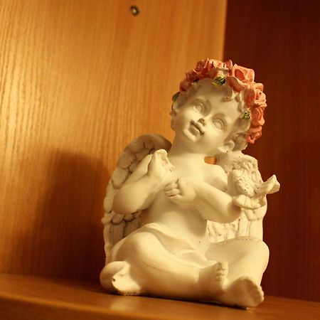 Vidu Guest House Утена Экстерьер фото