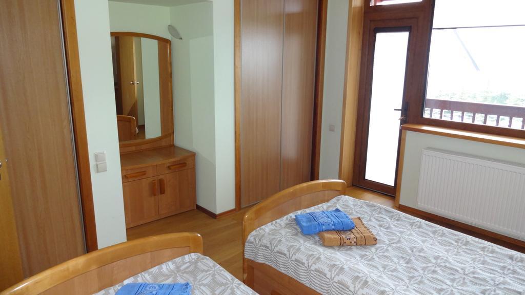 Vidu Guest House Утена Экстерьер фото
