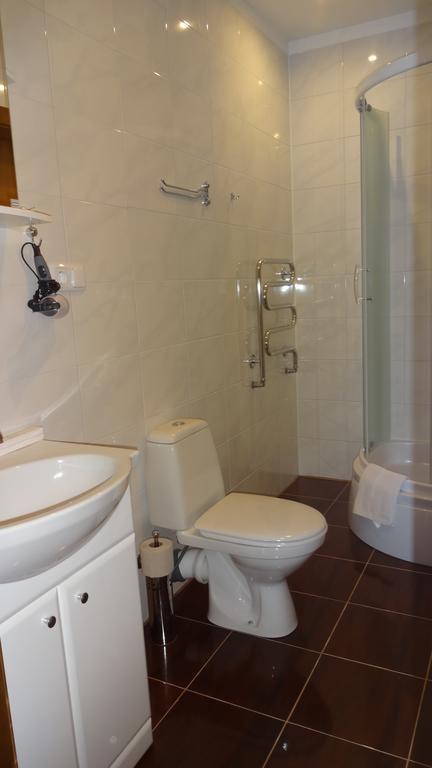 Vidu Guest House Утена Экстерьер фото