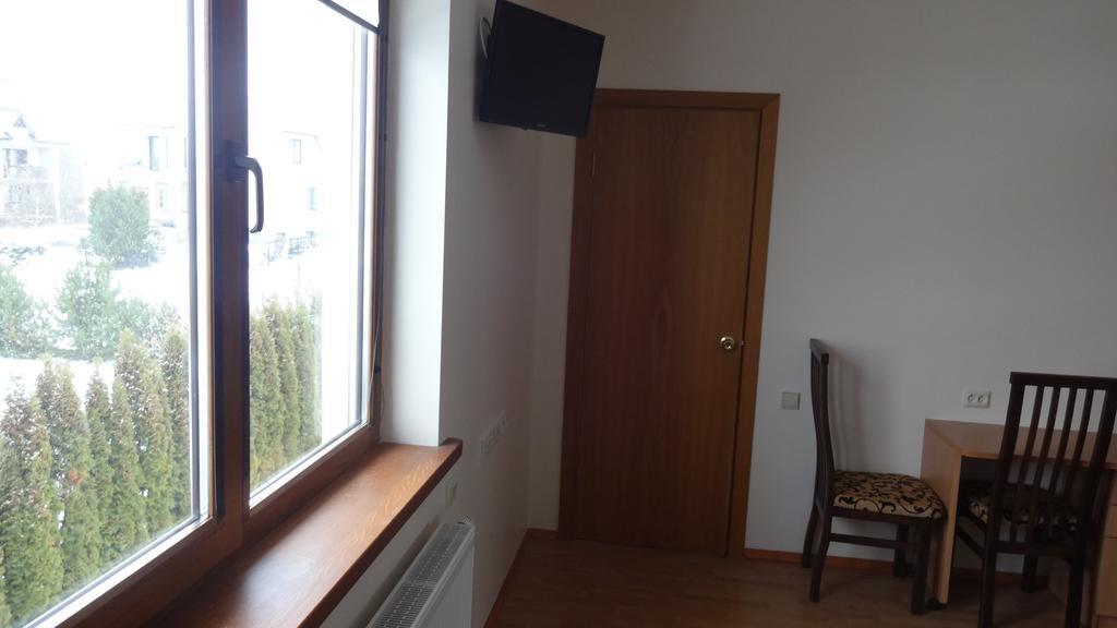 Vidu Guest House Утена Экстерьер фото