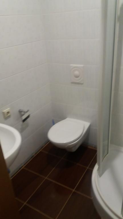 Vidu Guest House Утена Экстерьер фото