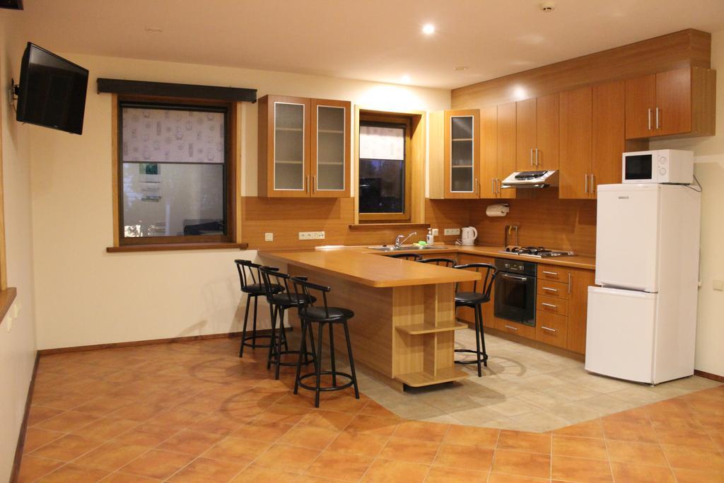 Vidu Guest House Утена Экстерьер фото