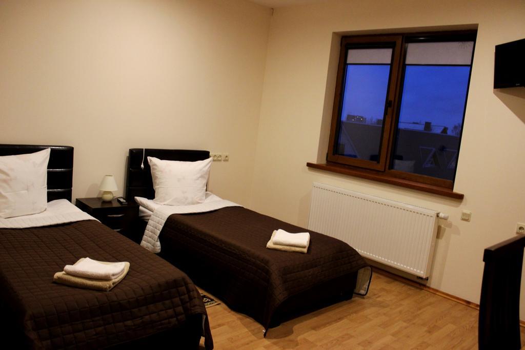 Vidu Guest House Утена Экстерьер фото