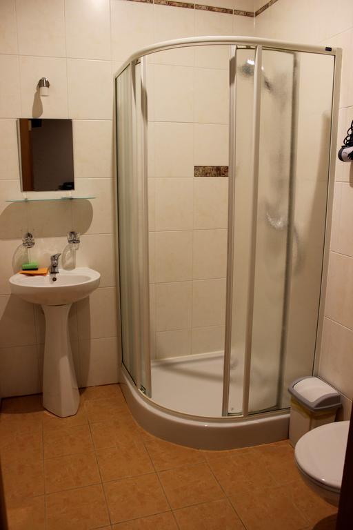 Vidu Guest House Утена Экстерьер фото
