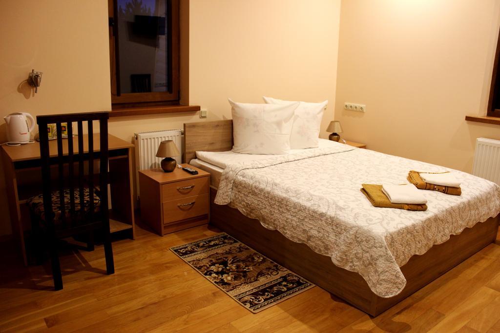 Vidu Guest House Утена Экстерьер фото