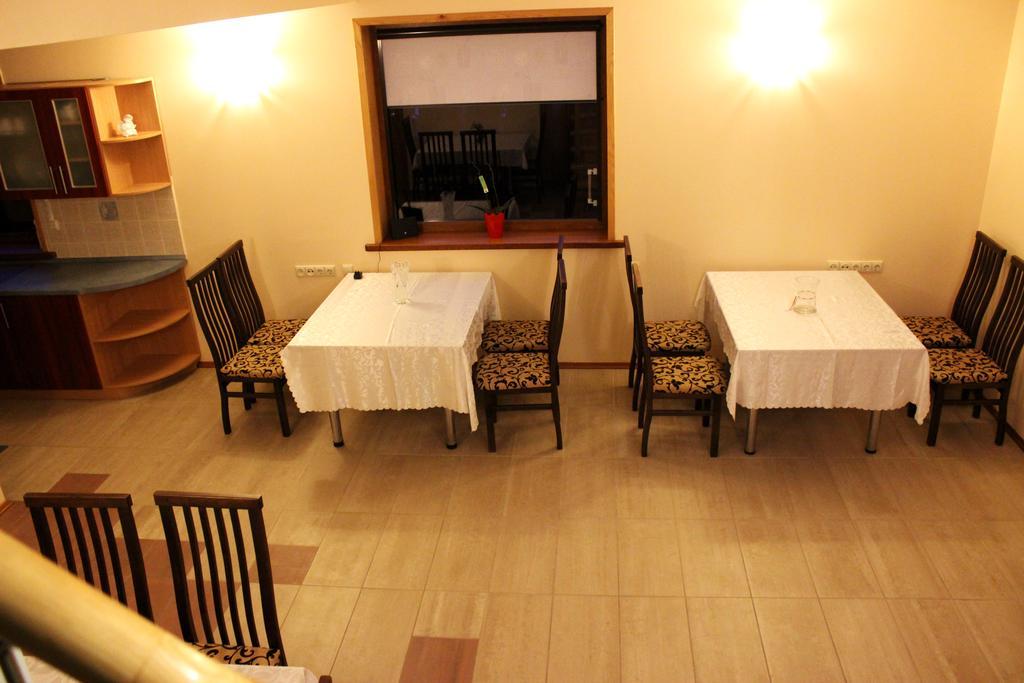 Vidu Guest House Утена Экстерьер фото